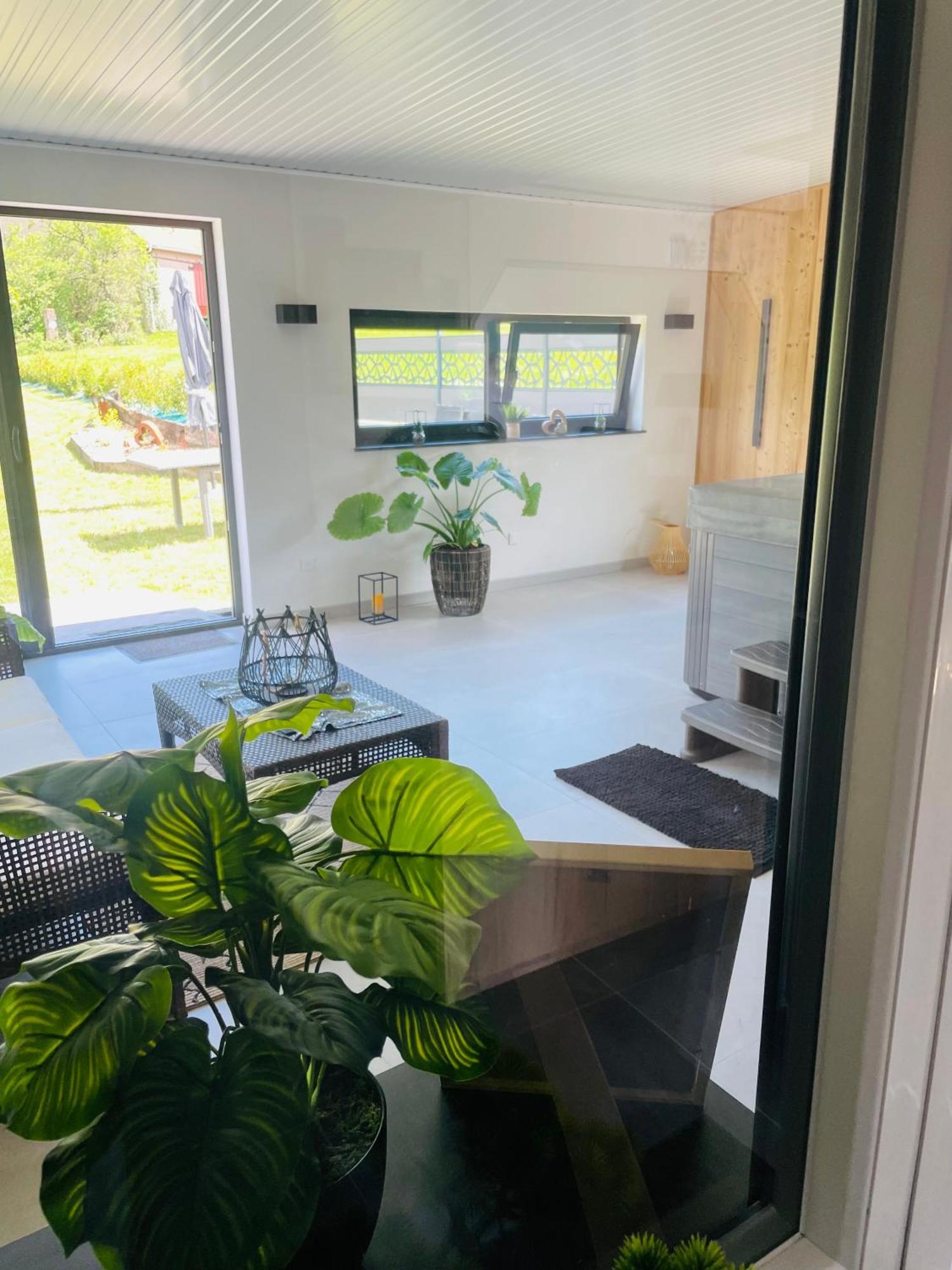 Maison Gite Chez Nounou Sauna Jacuzzi Jardin Arbore Etting Exterior photo